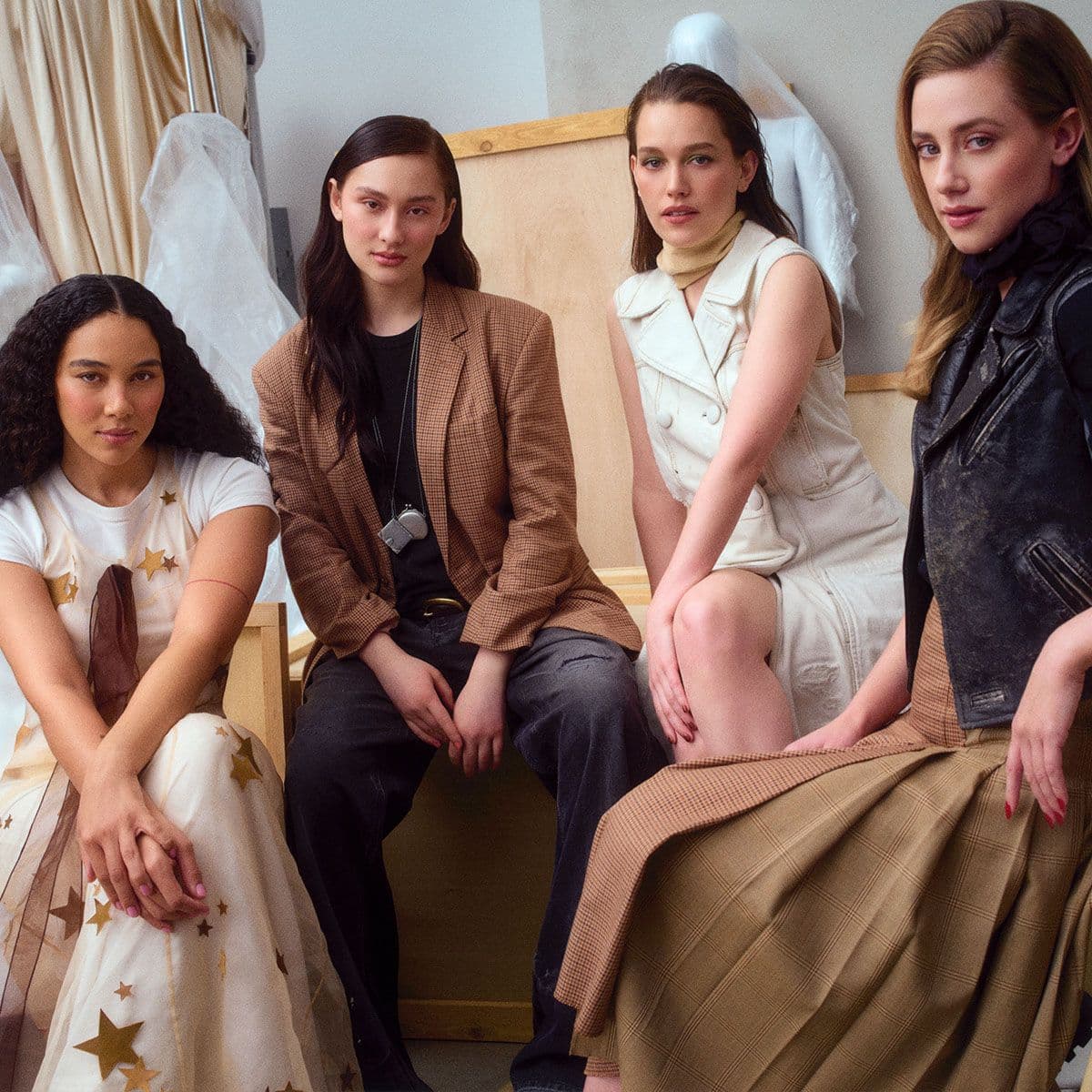  The Spring Issue: Your Guide to What Matters in Fashion and Beauty Right Now 