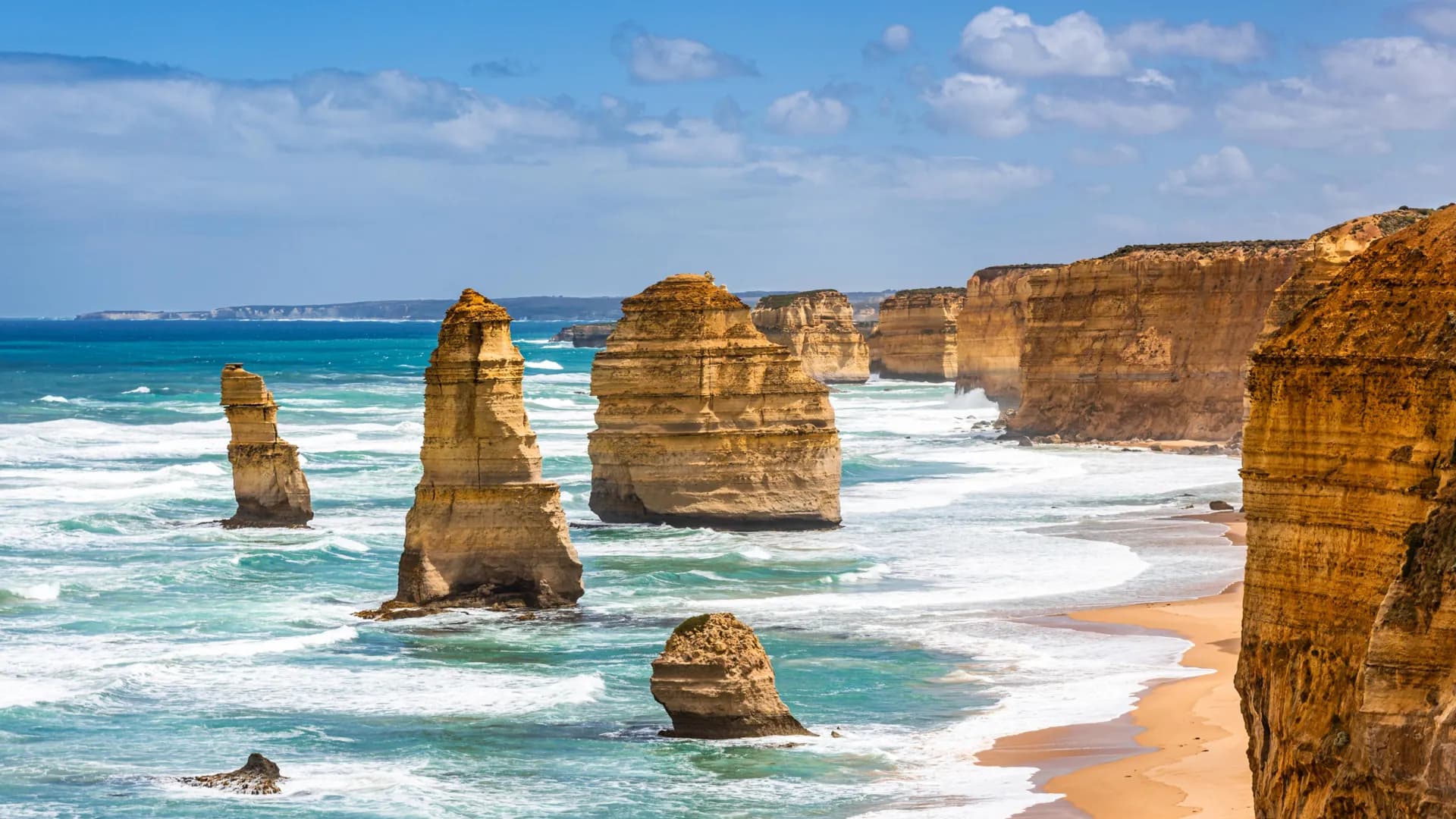 Scientists finally explain how the Twelve Apostles rose from the ocean
